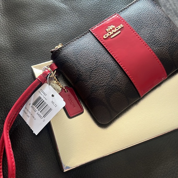 Coach signature wristlet. NWT and gift box included. - Picture 7 of 7